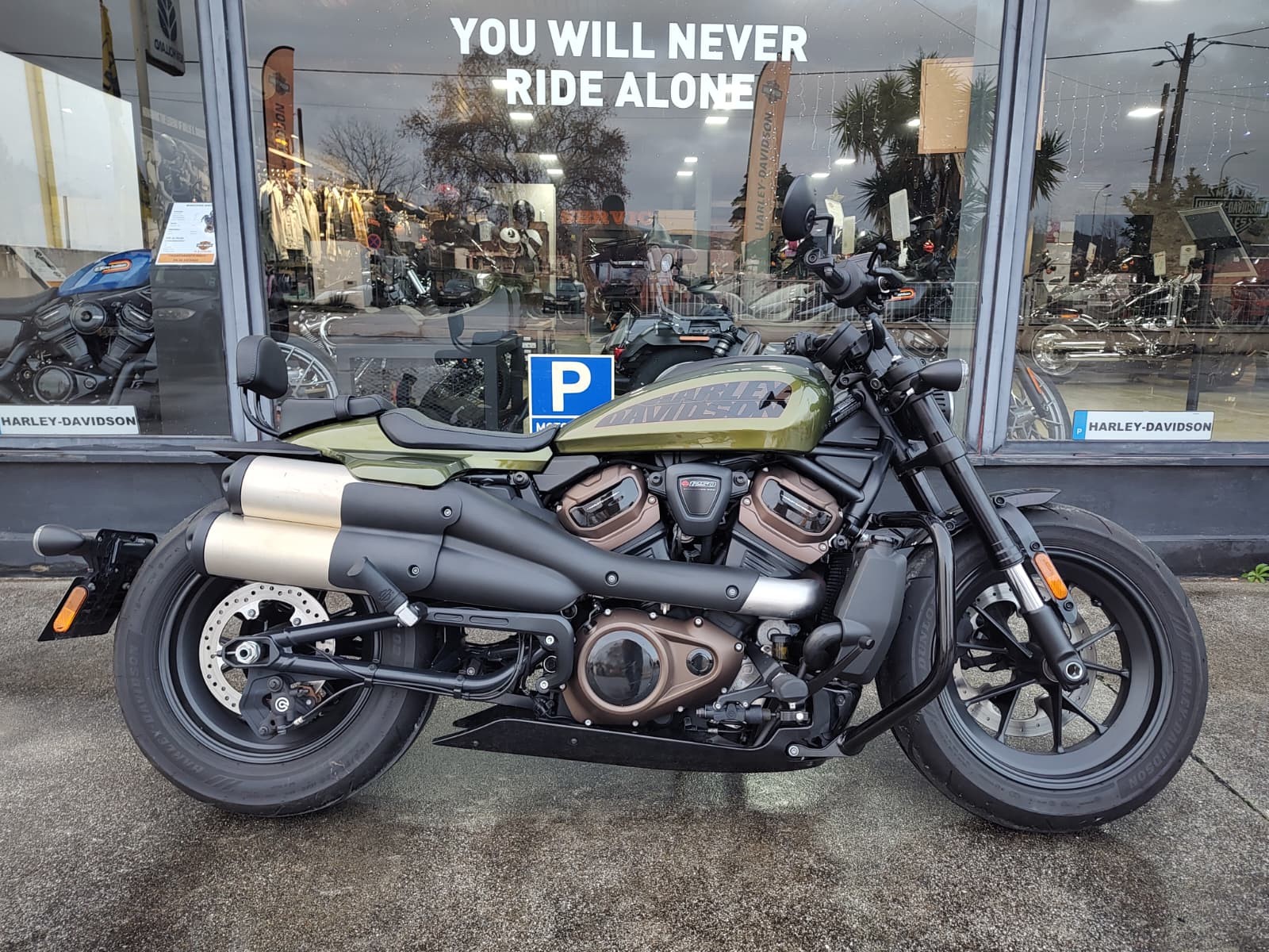 Sportster S | Ano: 2022 | kms: 2.250 | Preço: 15.990€
